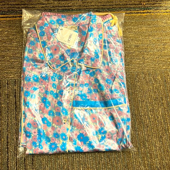 NWT Free People Pillow Talk Pajama Short Set Size L Cool Lavender Color Multi - Picture 3 of 6